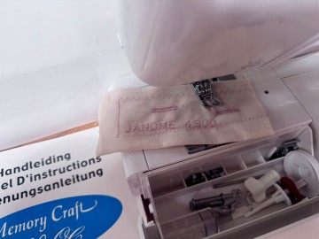 Janome memory craft 4900 3